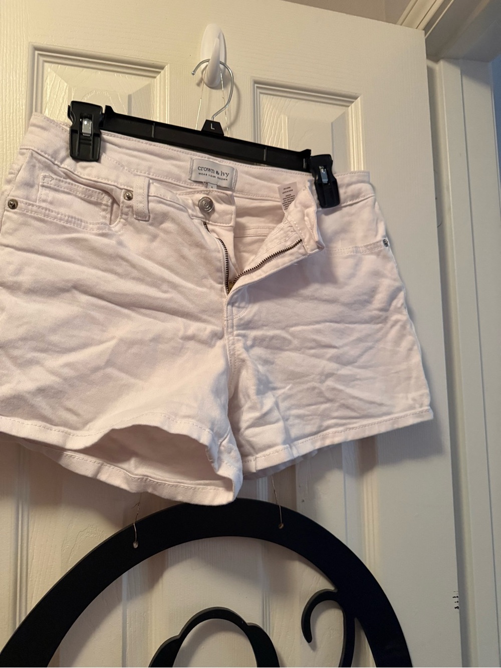 crown & ivy White Denim Mid-Rise Jean Shorts